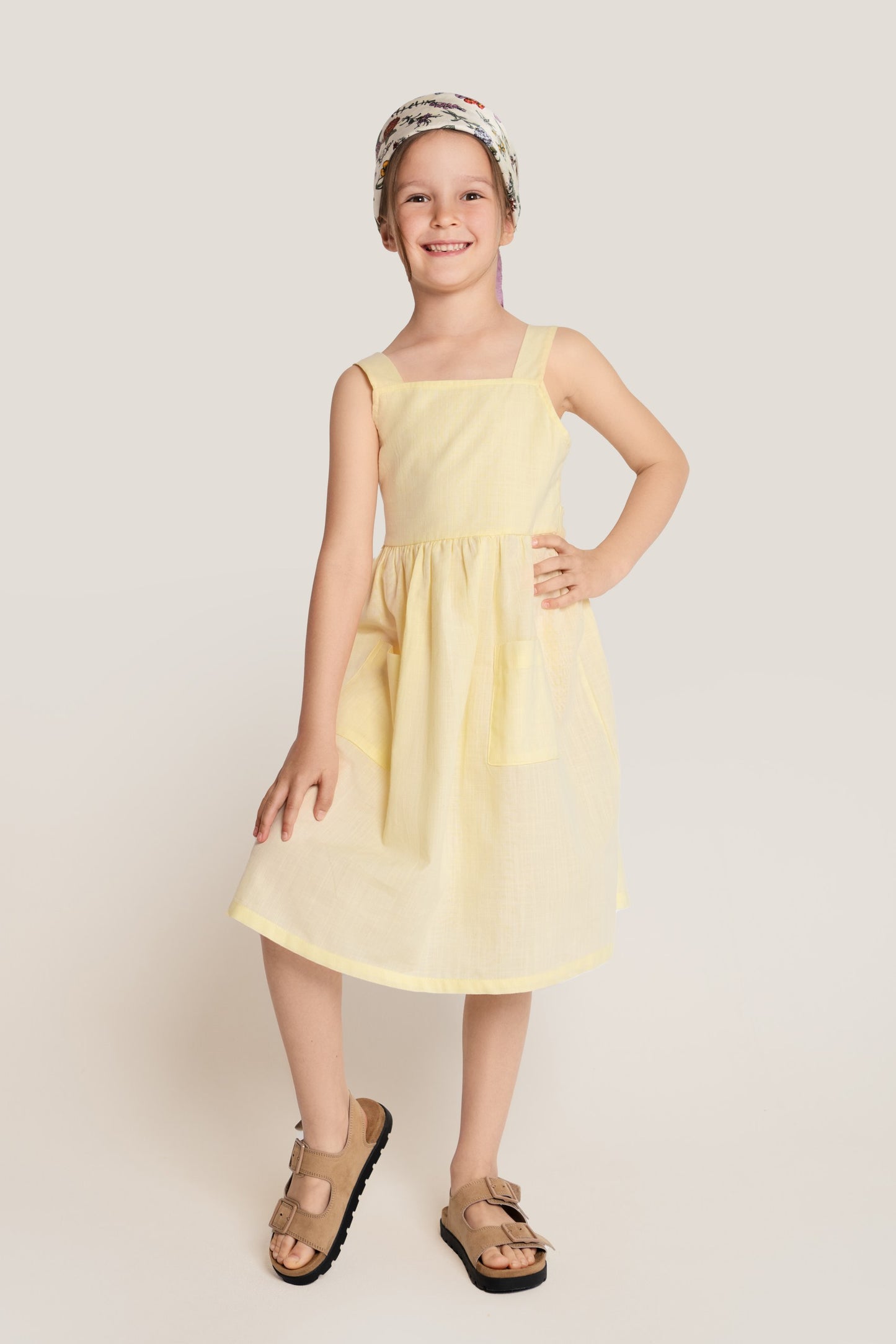 Ärmelloses Kleid aus Baumwolle in gelb