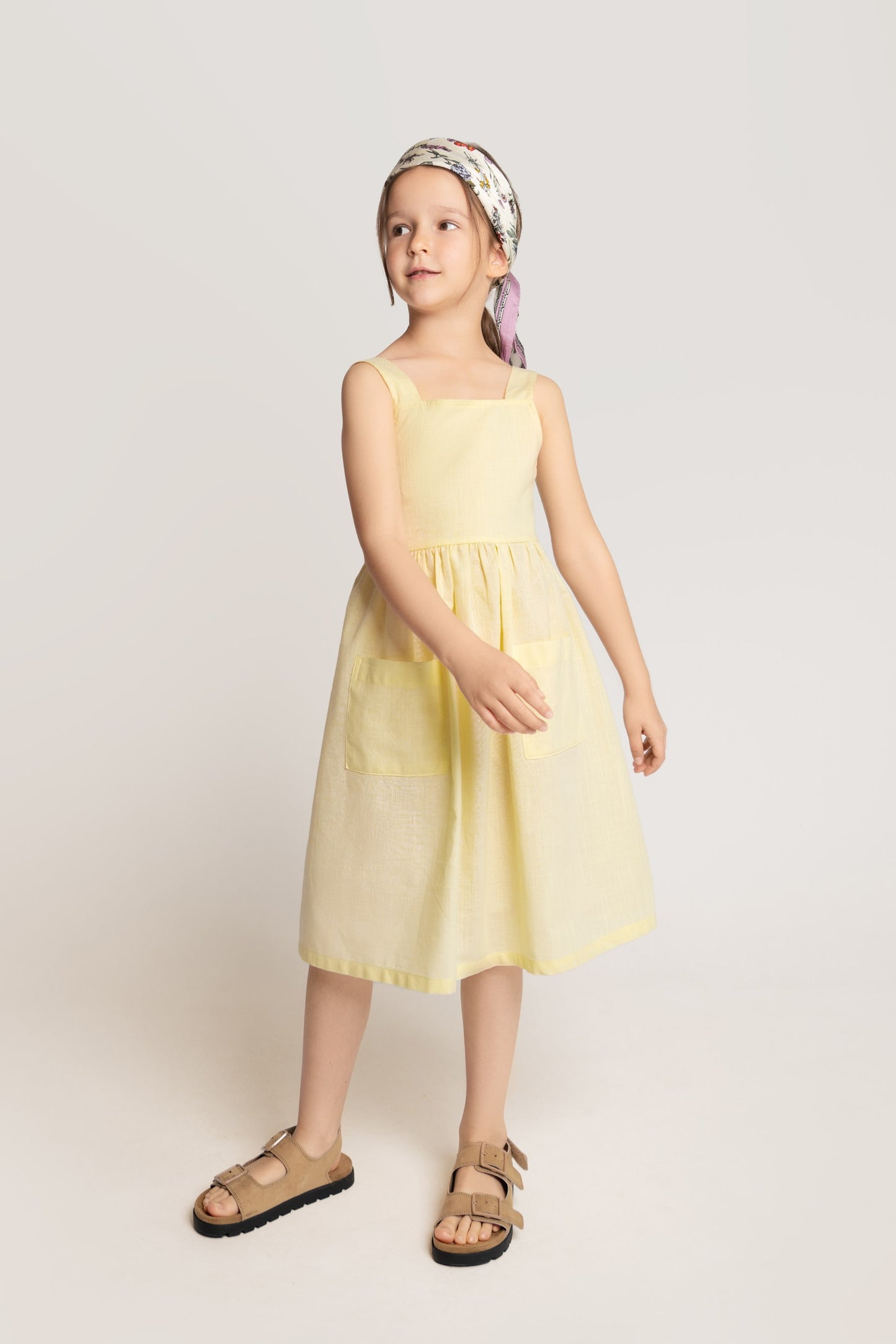 Ärmelloses Kleid aus Baumwolle in gelb