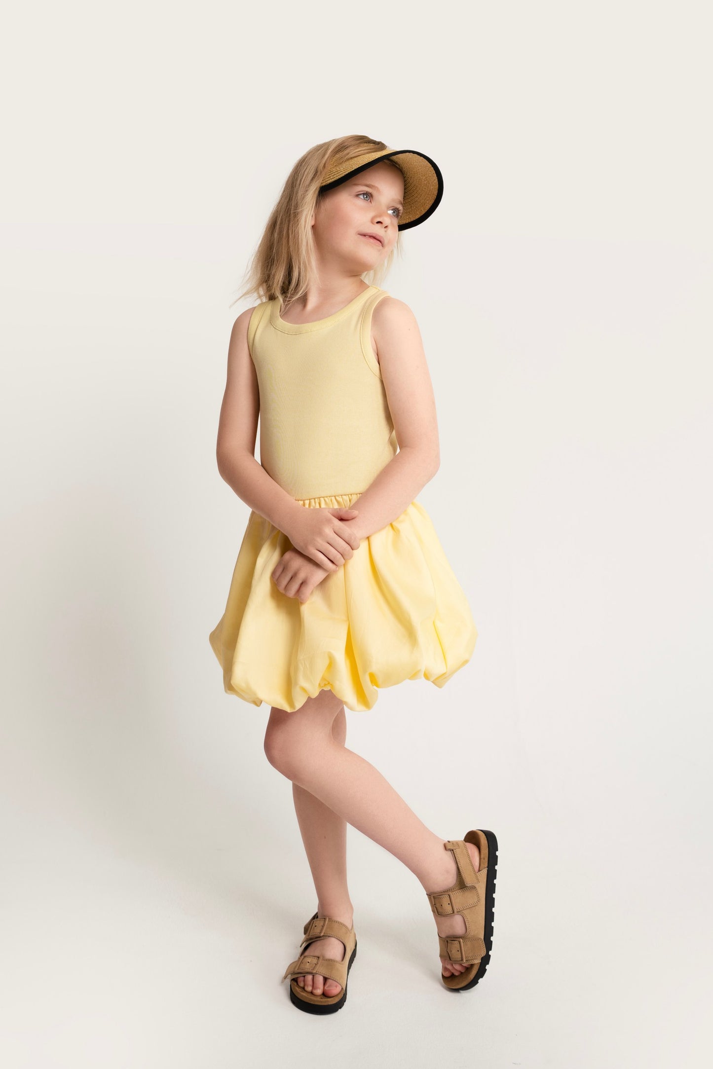 Balloon-Kleid mit Tanktop-Oberteil