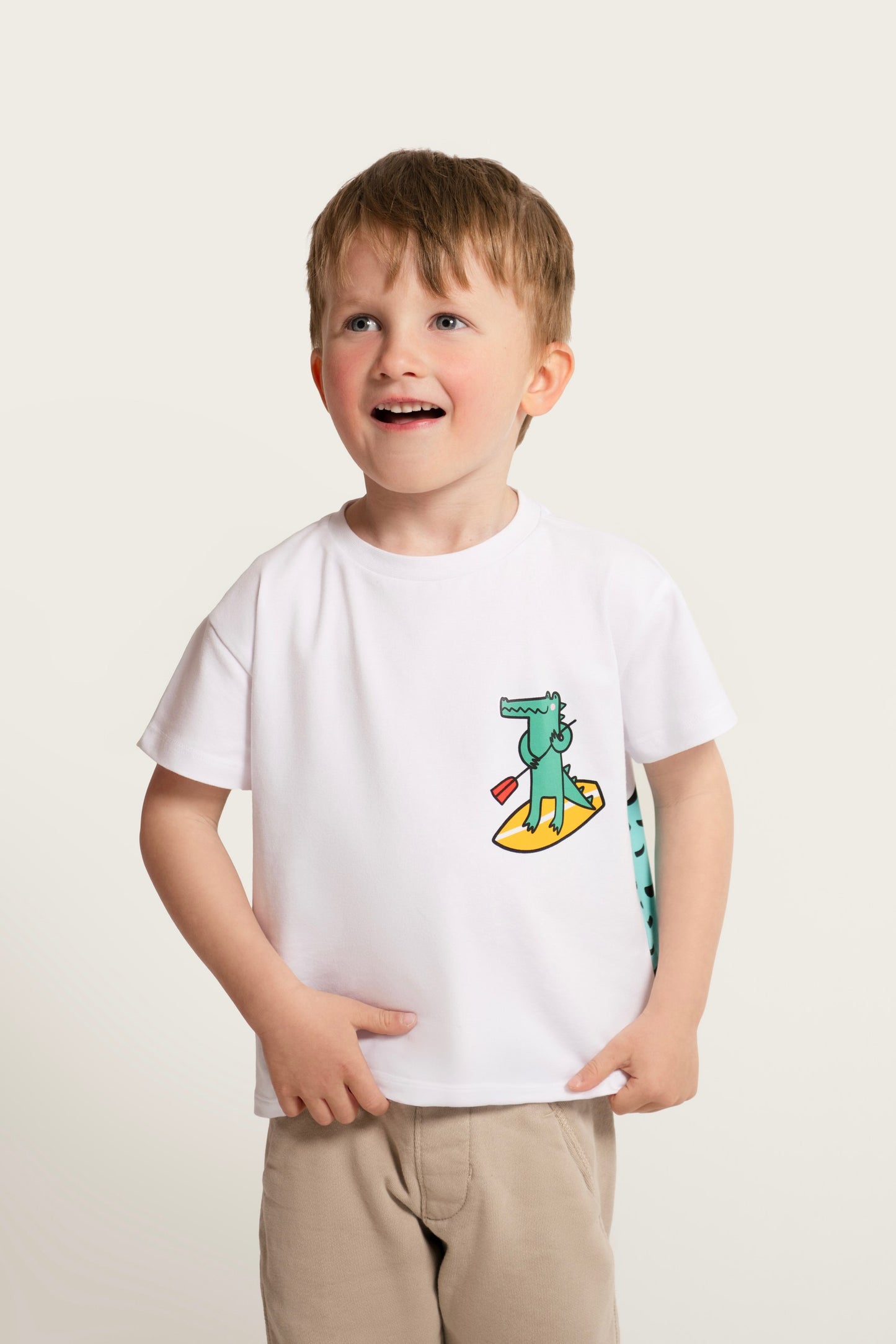 T-Shirt aus Baumwolle mit Print: Krokodil auf SUP